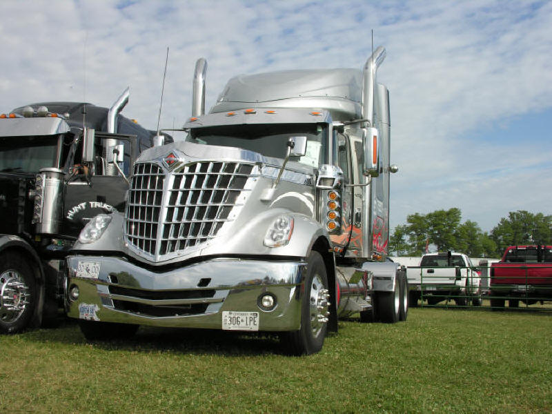 New International Lonestar tractor at truck show