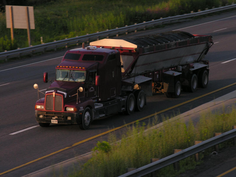 Kenworth on the highway in Burlington, Ontario